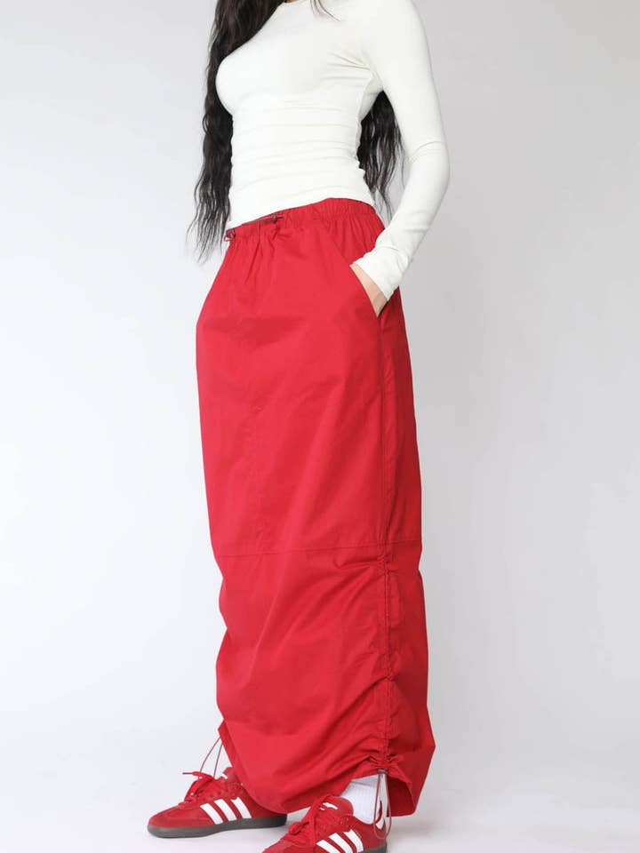 Jupe Cargo Cerise Deadstock pour la vente par Frankie Collective