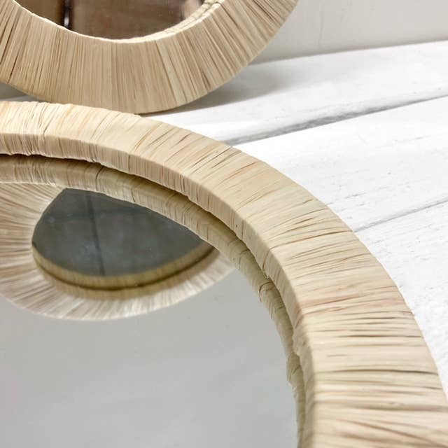 ByBazz – Espelho de parede por atacado – Espelhos ByBazz em formato de olho com moldura de ráfia - Conjunto de 22