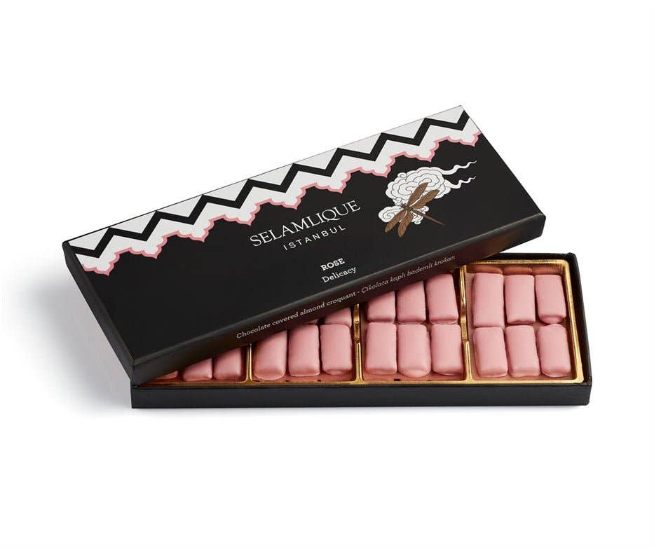 Aladdin - Wholesale Chocolate-covered sweets - Selamlique Rose Delicacy - Chocolate Covered Almond Croquants2