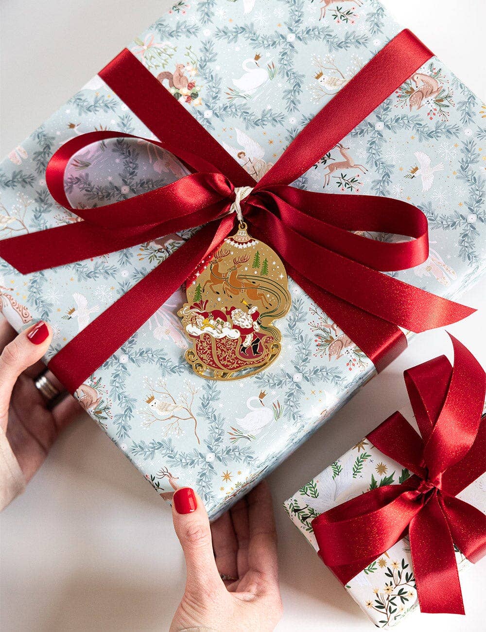 Bespoke Letterpress – Großhandel Band – Geschenke verpacken – Rotes Schimmer-Satinband 30 Meter1