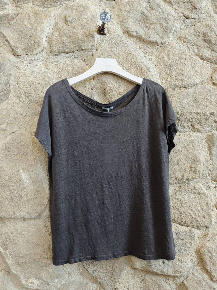 Linen & More - Wholesale T-Shirt - Women's - REF 2296 BASIC U-NECK T-SHIRT 100% LINEN4