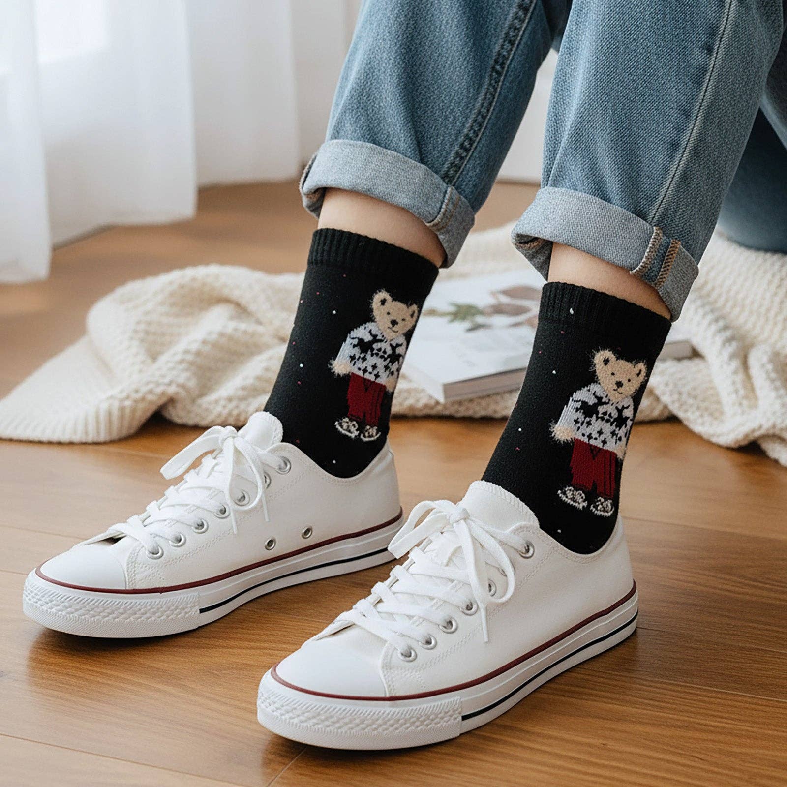Wrapables.com - Wholesale Socks - Women's - Wrapables Women's Bear in Christmas Sweater Socks (Set of 5)5