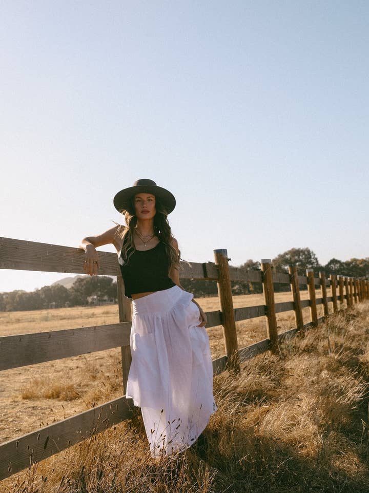 Nomada Deco - Wholesale Skirt - Women's - The Travel Skirt0