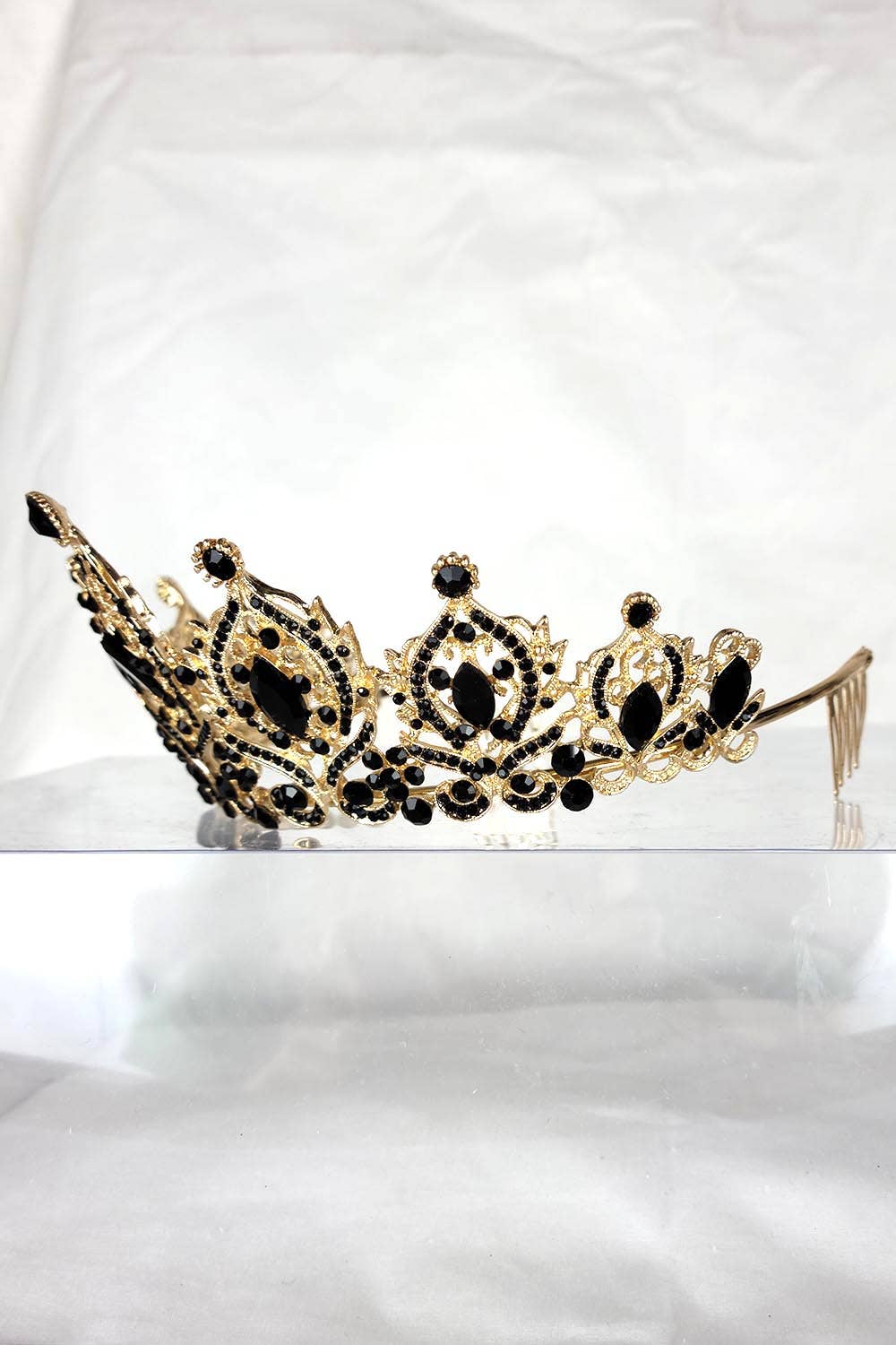 Chicas - Wholesale Tiara - Women's - One Size Fits All Tiara With Jewels HT93319