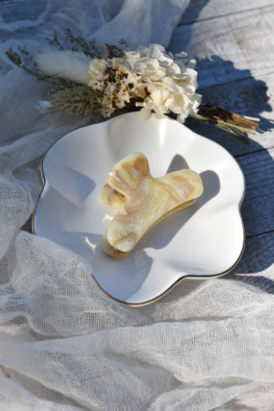 Fenna&Fei - Wholesale Hair Clip - Women's - Mini French Claw in Everyday Collection | Tortoise Shell Acetate Claw3