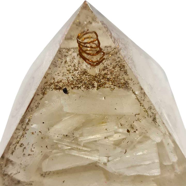 VIE - Wholesale Spiritual Stone/Crystal - Orgone Reiki Healing Pyramid - Energy Cleansing, 7.5cm17