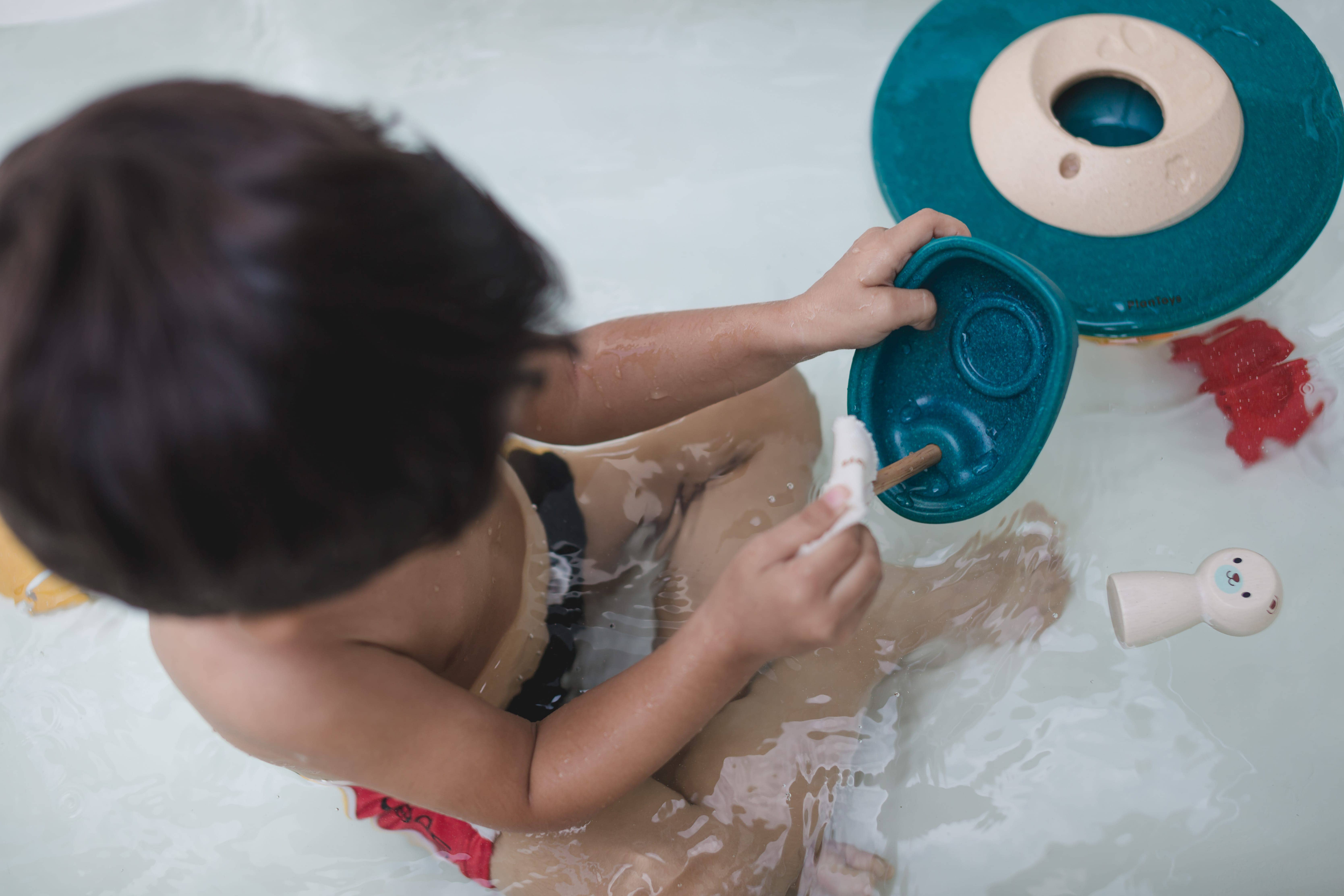 PlanToys - Wholesale Bath Toy - Baby - Sailing Boat - Polar Bear1