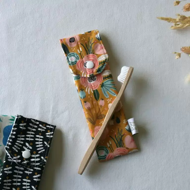 Un Brin de Fil – wholesale Toothbrush – Waterproof Organic Cotton Toothbrush Case8