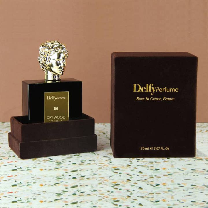DELFY FDR GROUP SOCIEDAD LIMITADA. (Delfy fdr group sl) - Wholesale Perfume/Eau de Toilette - Dry Wood Vanilla Perfume 150ml