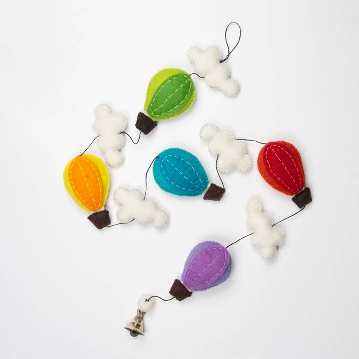 The Winding Road – wholesale Bunting/garland – Garland - Felt Hot Air Balloon