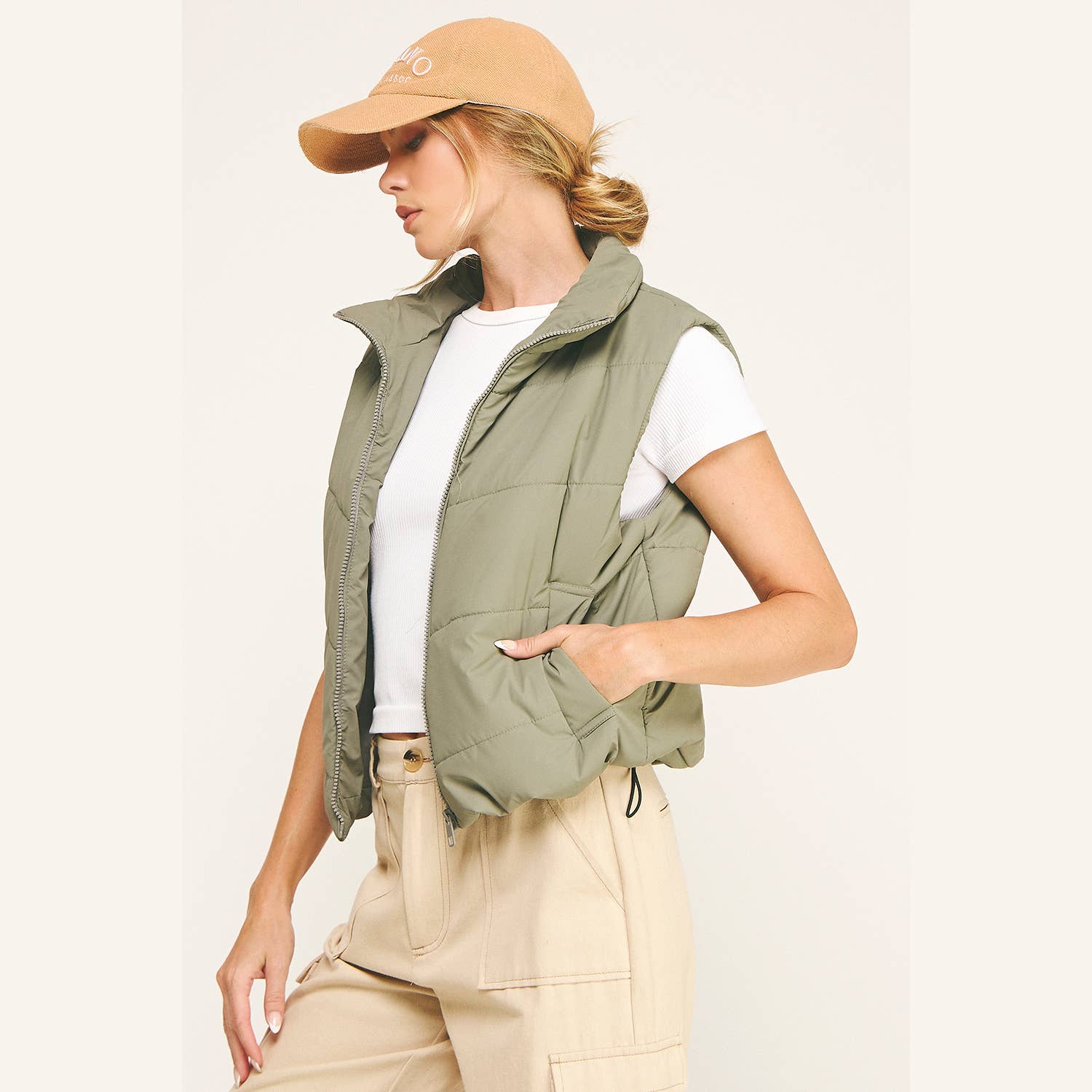 OLIVE GILET MATELASSÉ COURT À CHEVRONS en vente sur Faire5