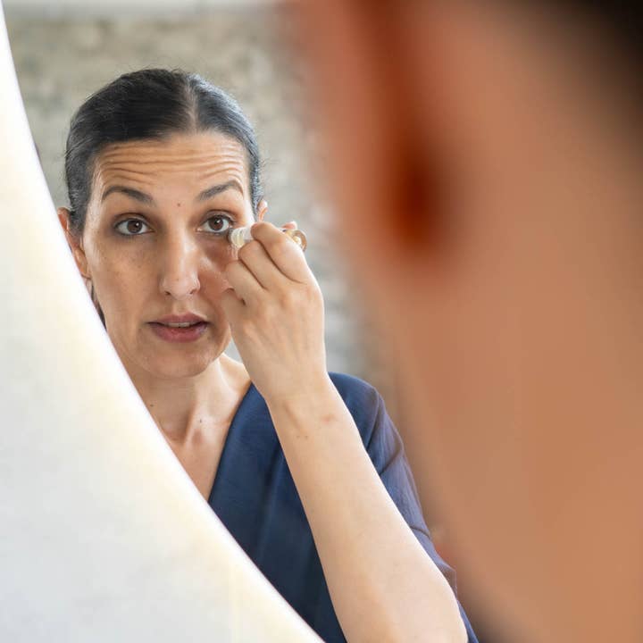 Savonnable - Wholesale Under-Eye Concealer - Eye Contour Roll-on — Dark Circles and Bags1