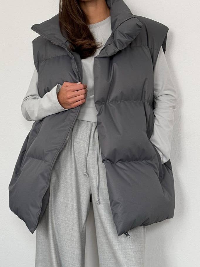 Thermal zip up puffer vest for wholesale by Rosa Clothing