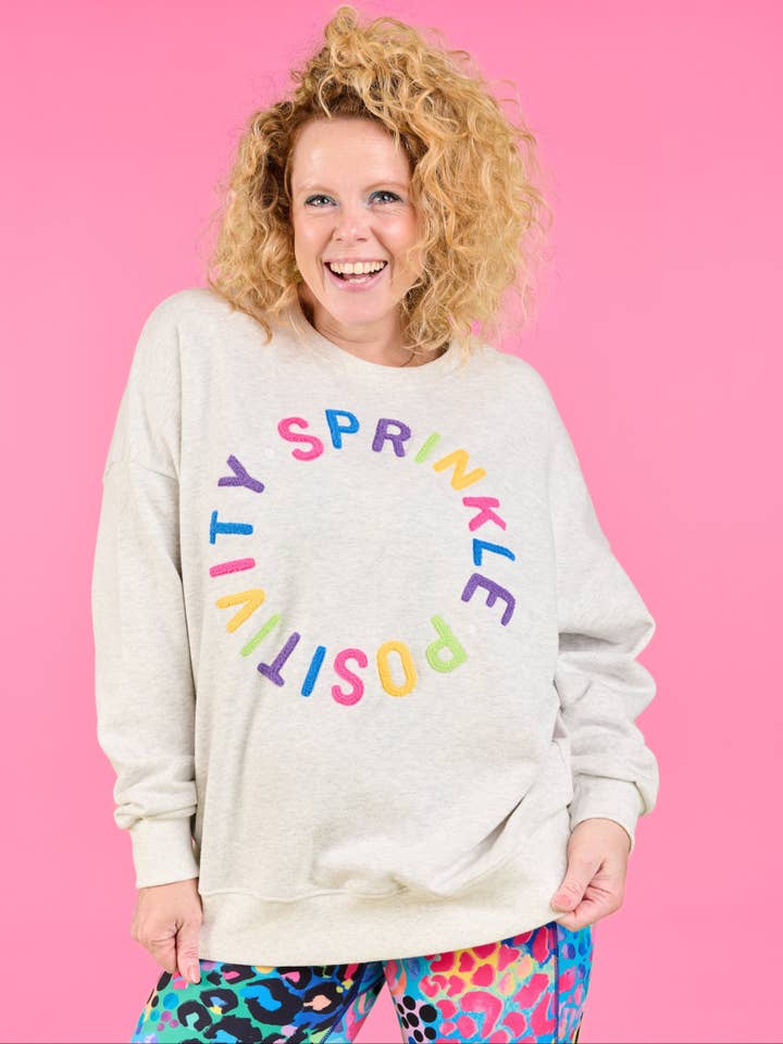 Sweatshirt surdimensionné en coton biologique Sprinkle Positivity - Gris Marle pour la vente par Mama Movement