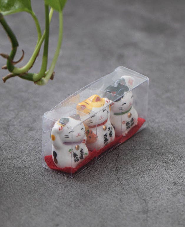 Gohobi （We cover U.S. import duties） - Wholesale Decorative Figurine - Gohobi A set of 3 Ceramic Lucky Cat Ornaments7