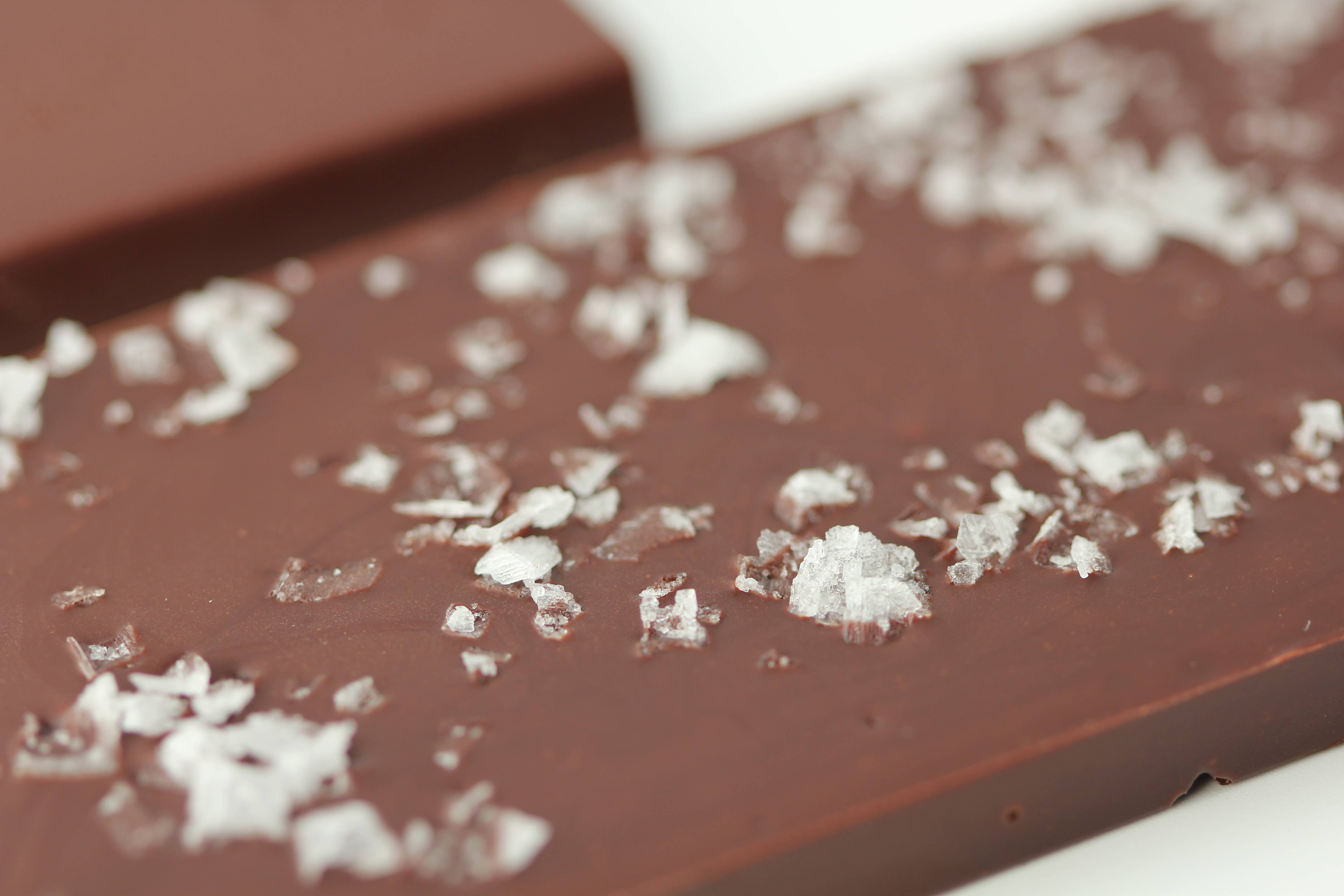 Chocs ‘N Boxes - Wholesale Chocolate Bar - 70% Dark Chocolate with Sea Salt Flakes1