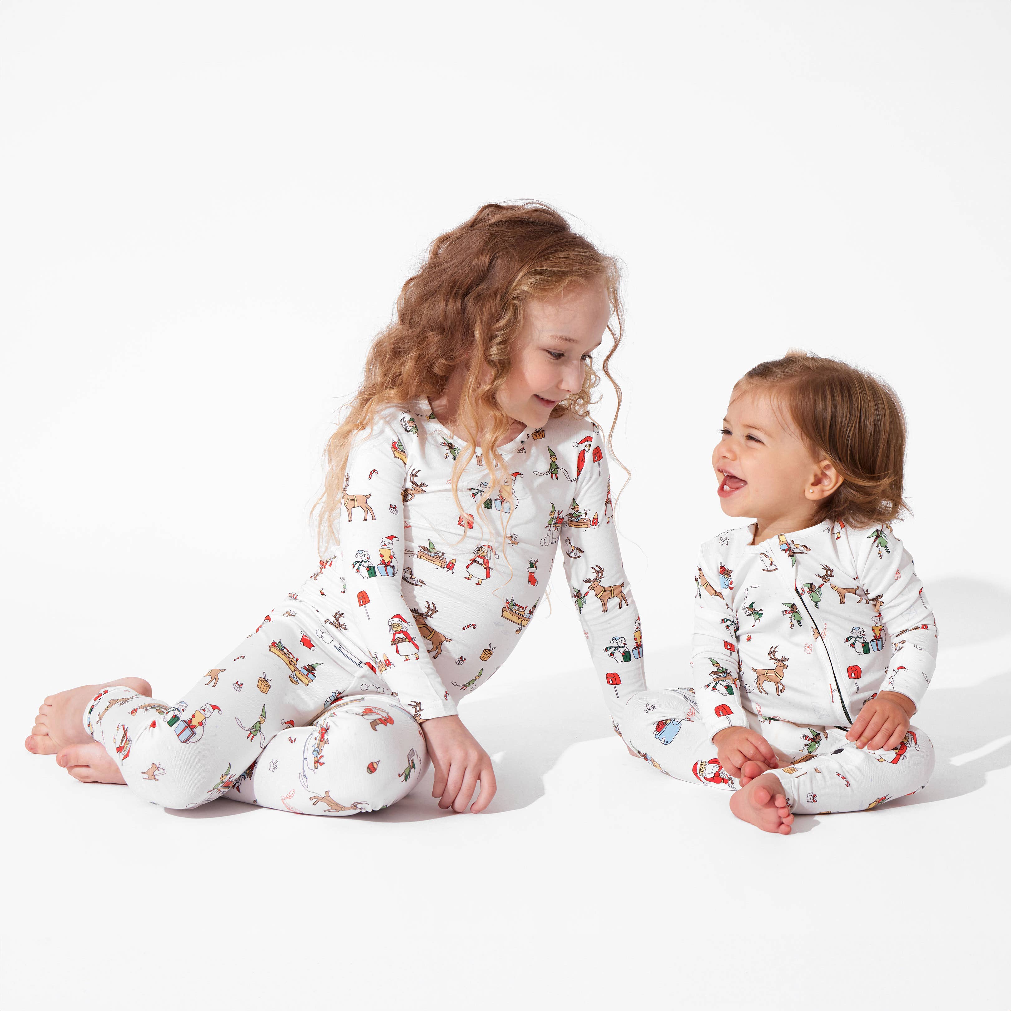 Bellabu Bear - Wholesale Slaappak - Baby -  Kerstpyjama: Santa's Workshop Bamboo nachtkleding voor kinderen12