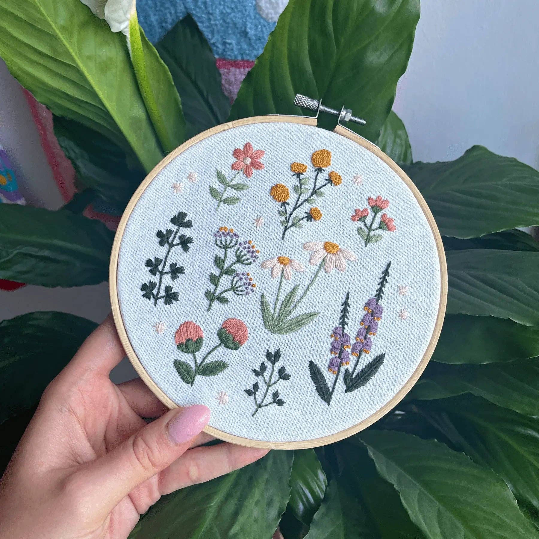 Craft Club - Wholesale Embroidery/cross-stitch supplies - WILDFLOWER - Embroidery Kit9