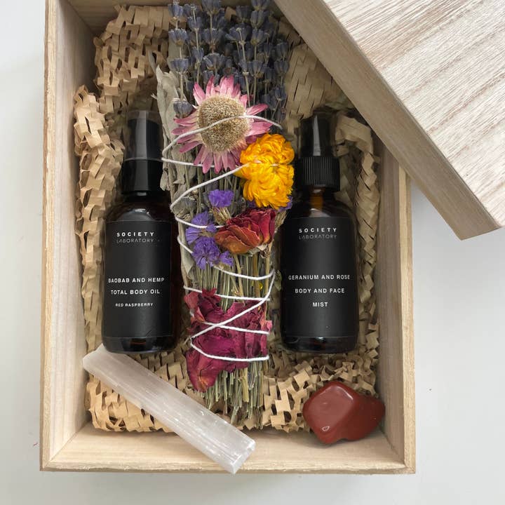 Society Laboratory - Wholesale Meditation Supplies - Divine Feminine Ritual Kit