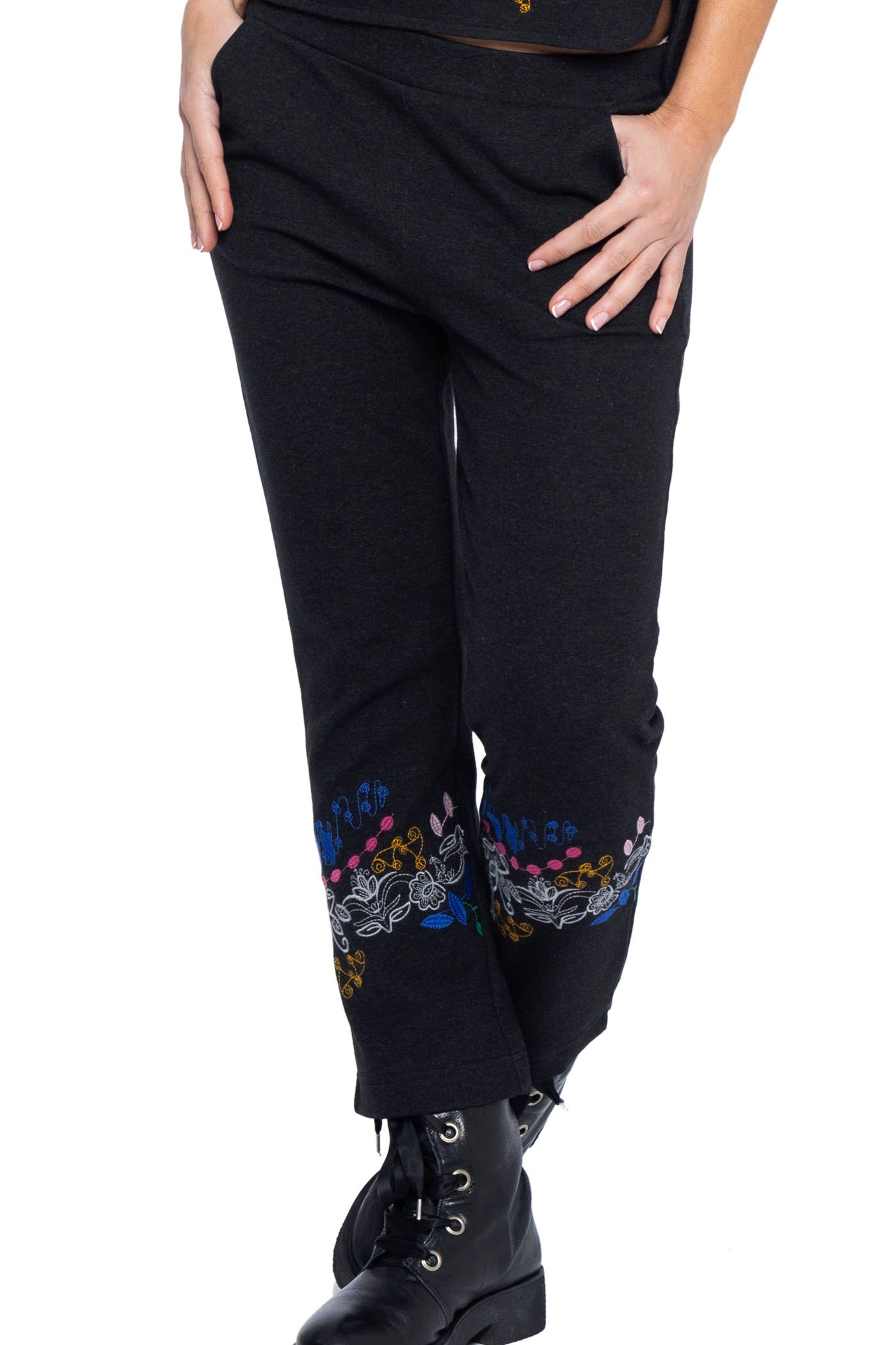 Mamatayoe - Venta al por mayor Pantalones - Mujer - Pantalón recto bordado. Pas de Deux Trousers S-XXL0
