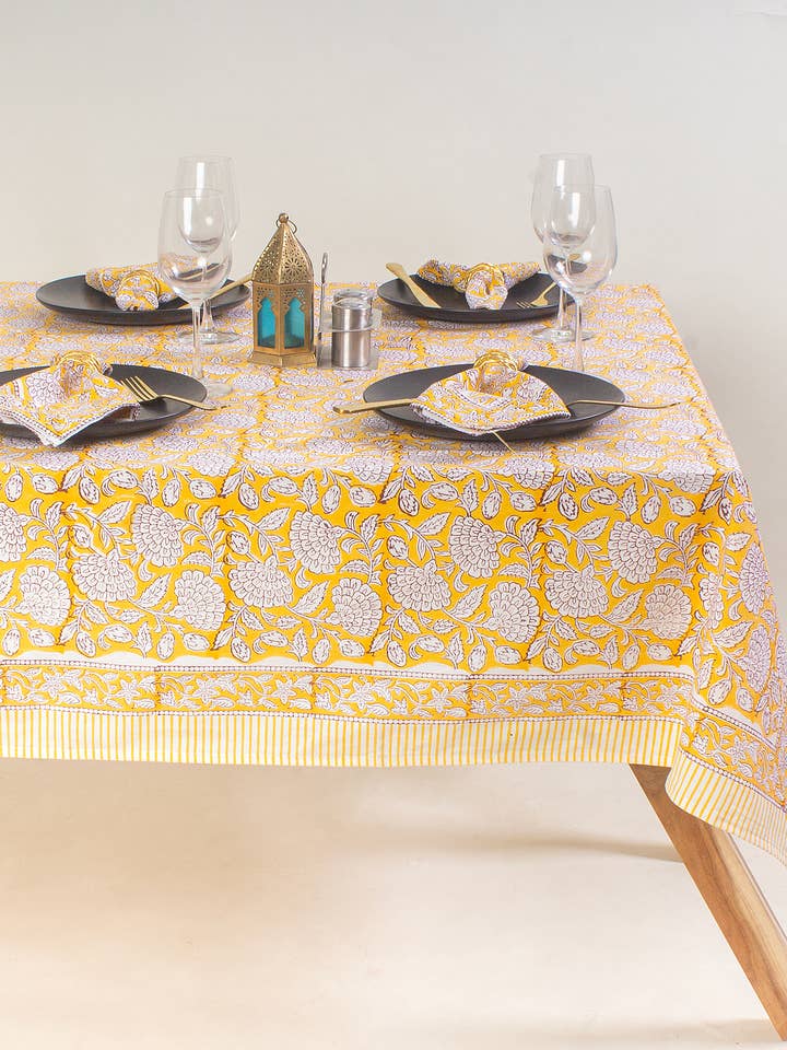 Gelbes florales indisches handbedrucktes Tischtuch - Esszimmer für den Großhandel von Artsy Home