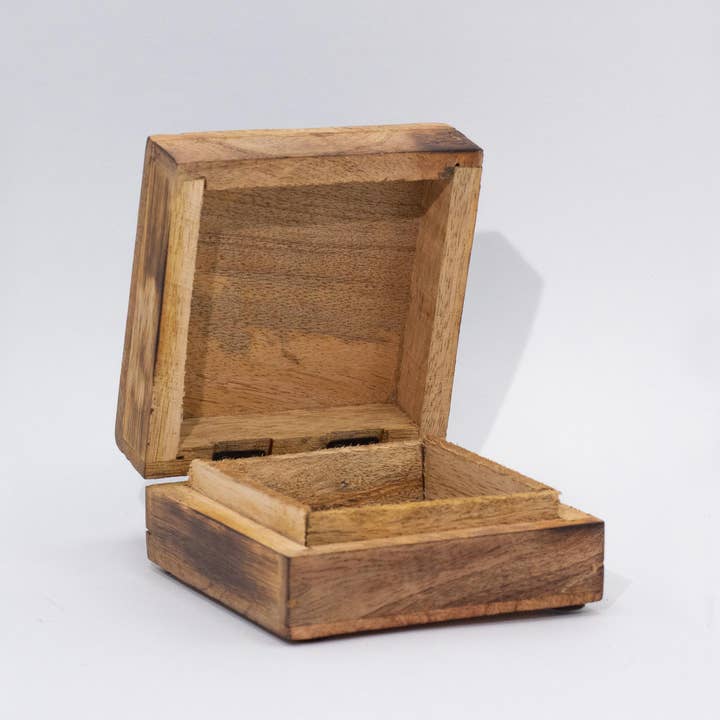 AWGifts Europe - Wholesale Decorative Box - Wholesale Enamelled Wooden Boxes and Trays2