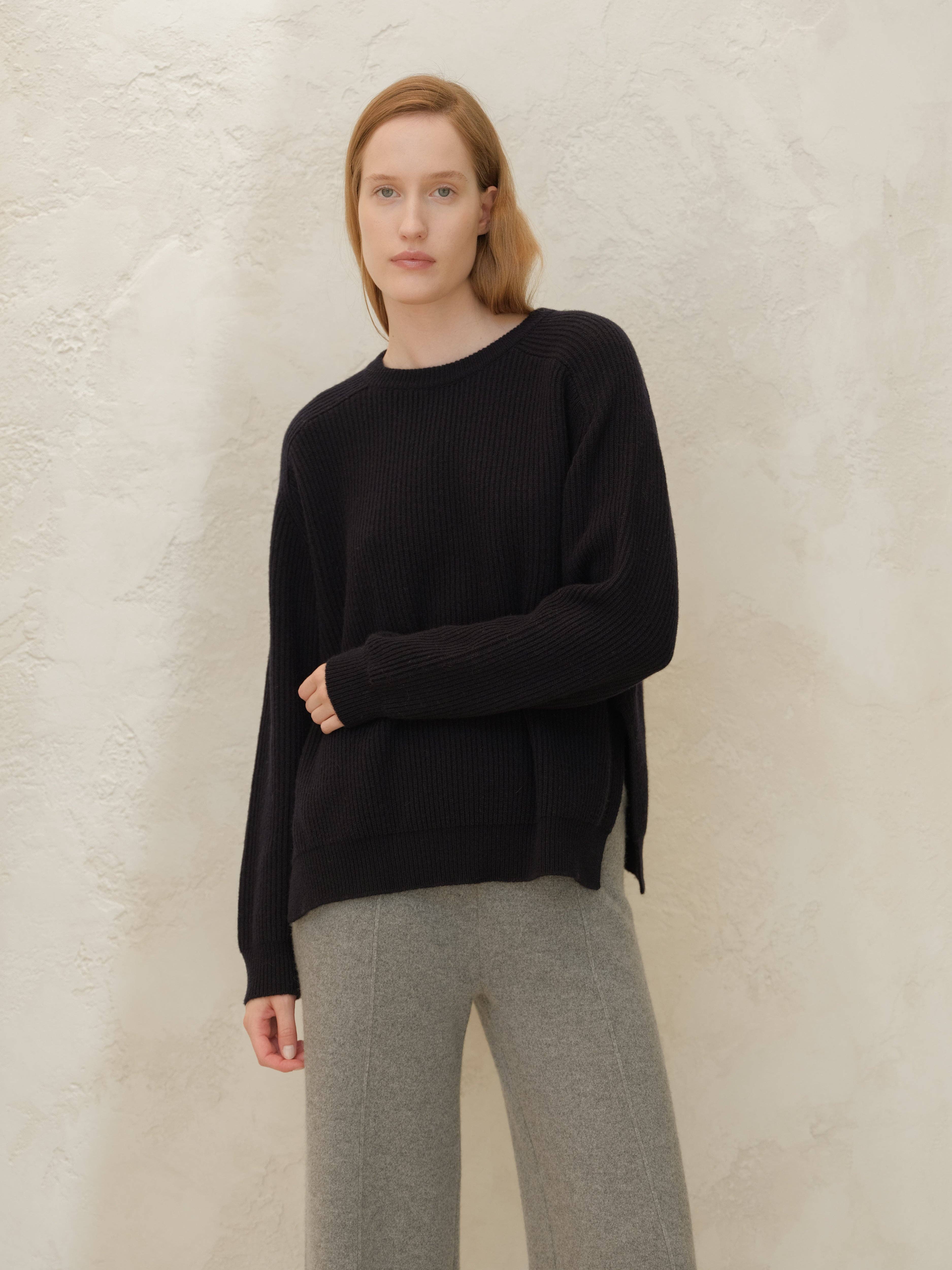 Lèmme - Wholesale Knit Sweater - Women's - Cashmere Mix Crewneck Ribbed Sweater with Lateral Slits14
