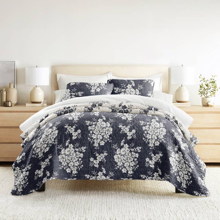 ienjoy Home - Wholesale Quilt - Distressed Bouquet All Season Patterned Reversible Quilt Set35