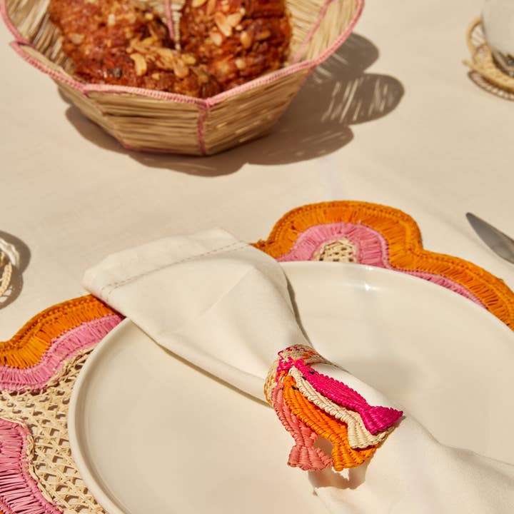 Coro Cora™ – wholesale Napkin ring – Hanging Fish Napkin Ring2