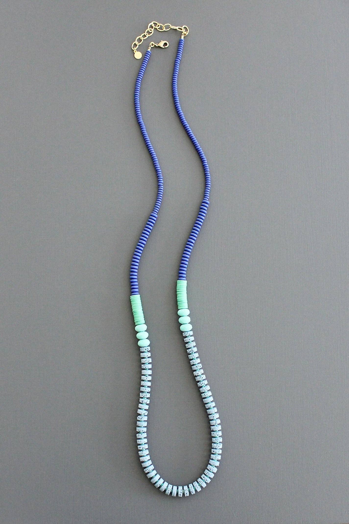 David Aubrey Jewelry - Venta al por mayor Collares de cuentas/perlas - Collar largo de cuentas de cobalto y lava KYL1330