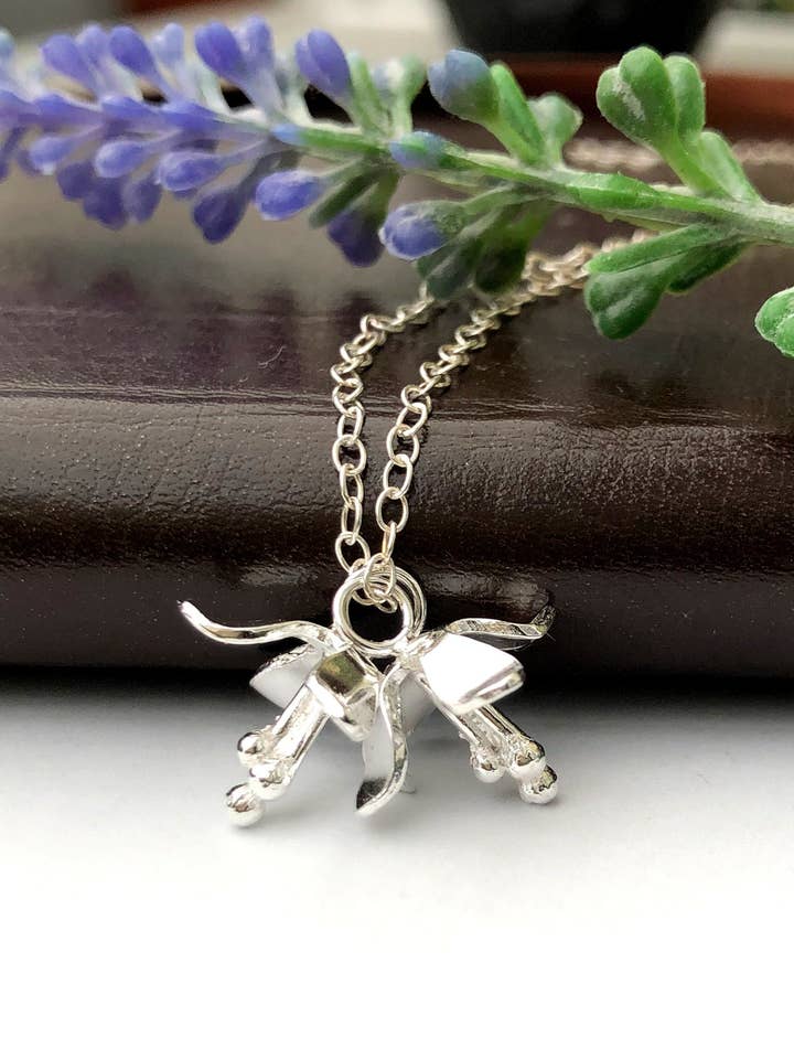 Collar de plata de ley con forma de flor de lirio doble, para venta al por mayor de a ring a day