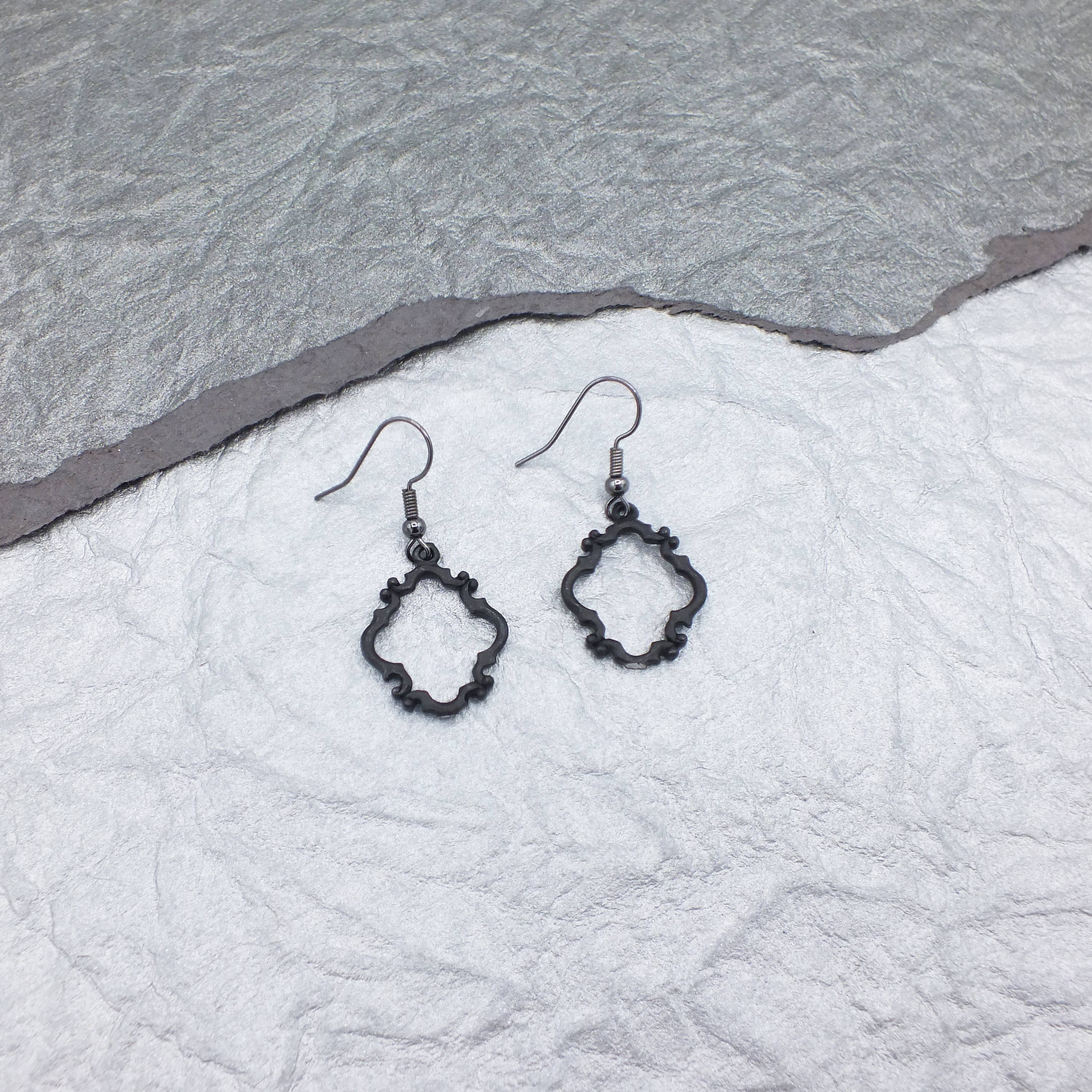 Fizz - Wholesale Dangle Earrings - Small Cartouche Earring0