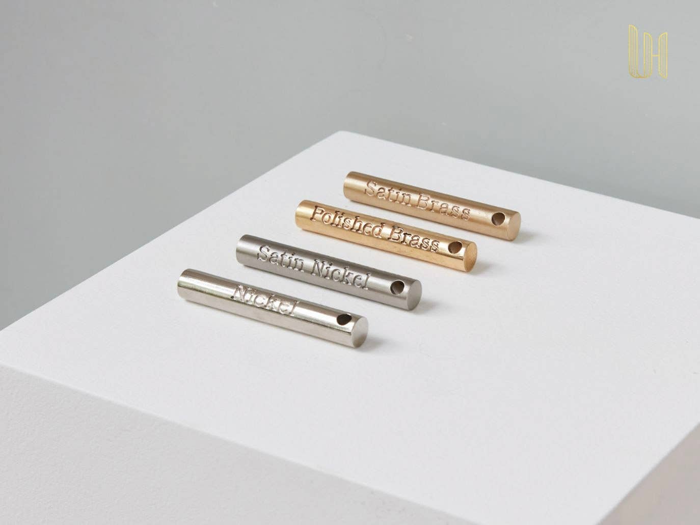 LuxHoldups - Vendita all'ingrosso Bastoni per tende - Tappo terminale in lucite per terminali di bastoni per tende rettangolari9