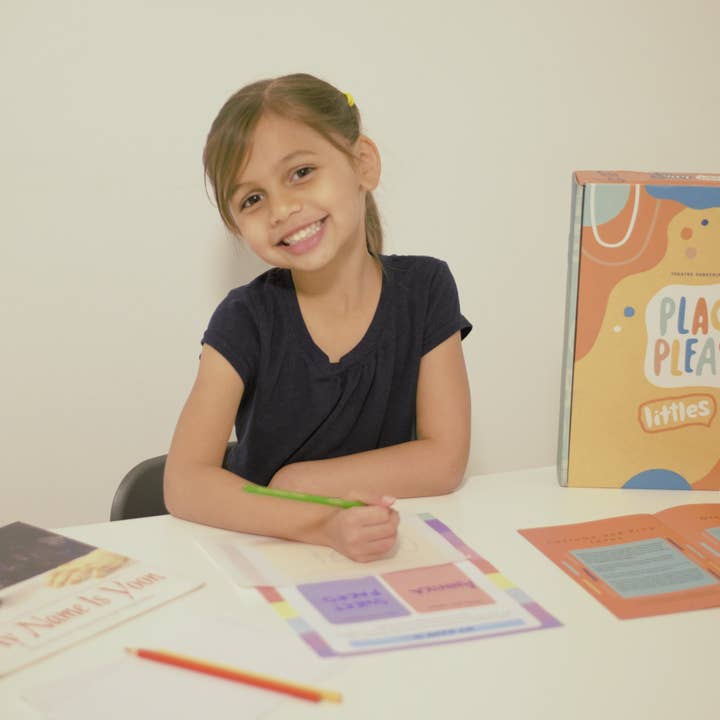 PLACES, PLEASE! Theatre - Wholesale Preschool Book (3-5) - Littles Imaginative Play- My Name is Yoon2