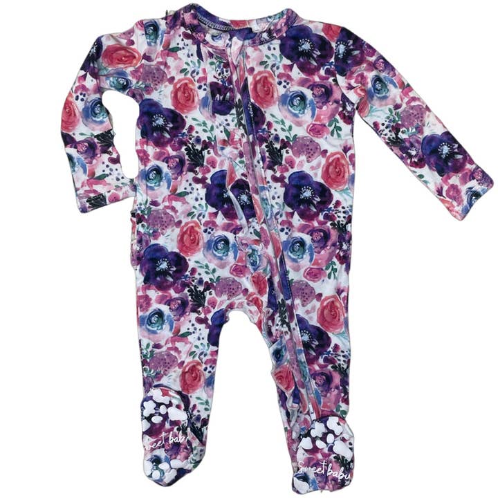 Zipper ruffle footie for wholesale by Sweet baby design