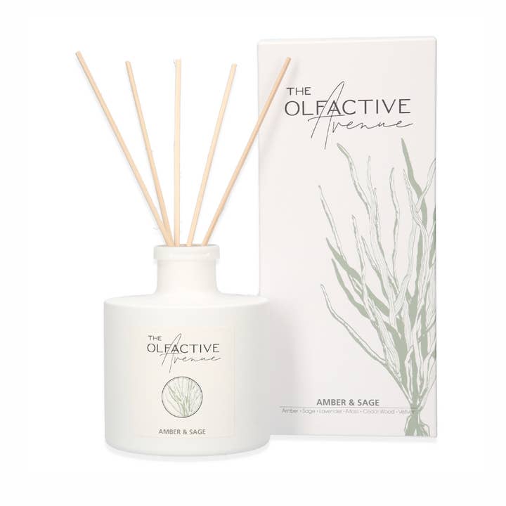 AMBER & SAGE rumsdoft (vegan) för wholesale av The Olfactive Avenue