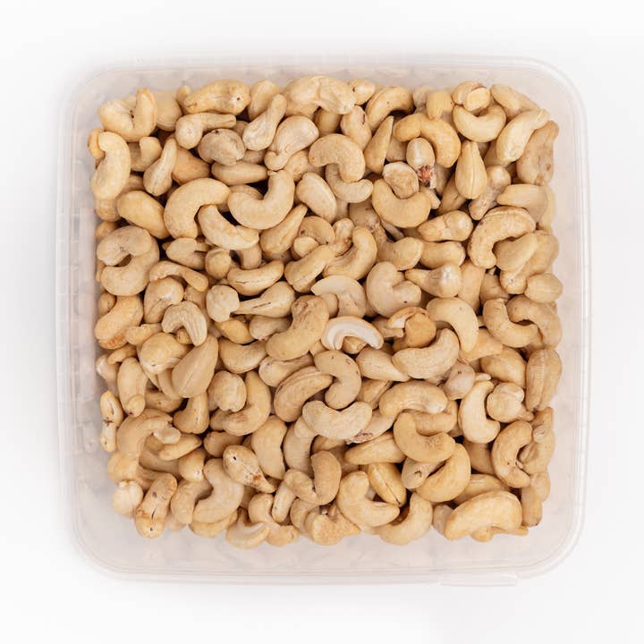 Agnellini Int Srl – wholesale Nuts – Giant shelled and unsalted cashew nuts 1.5 kg