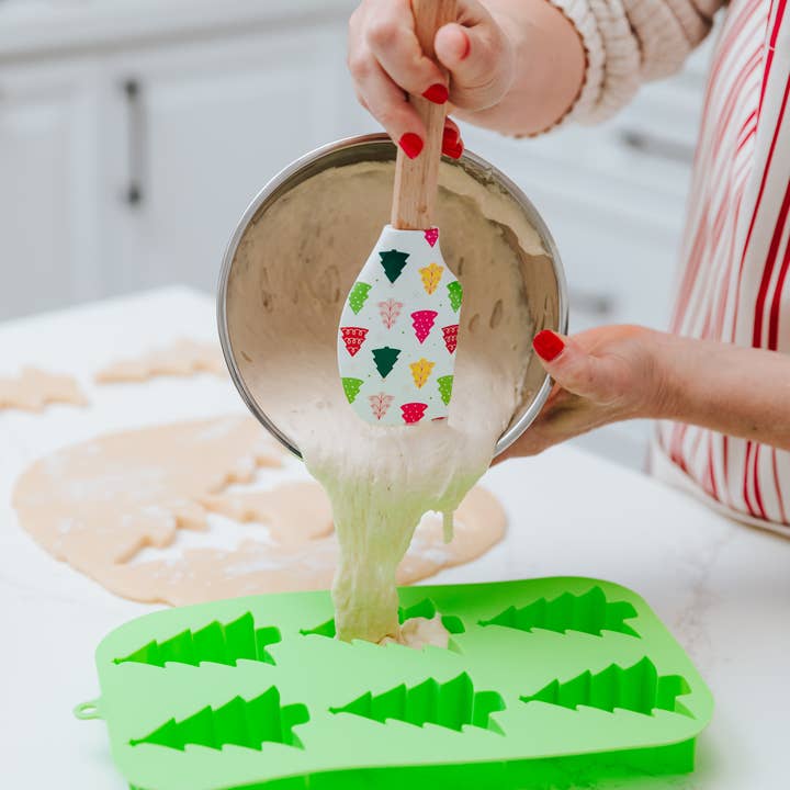 Handstand Kitchen - Wholesale Baking Dish - Festive Tree Baking Set – Cupcake Mold, Spatula & Cutter5