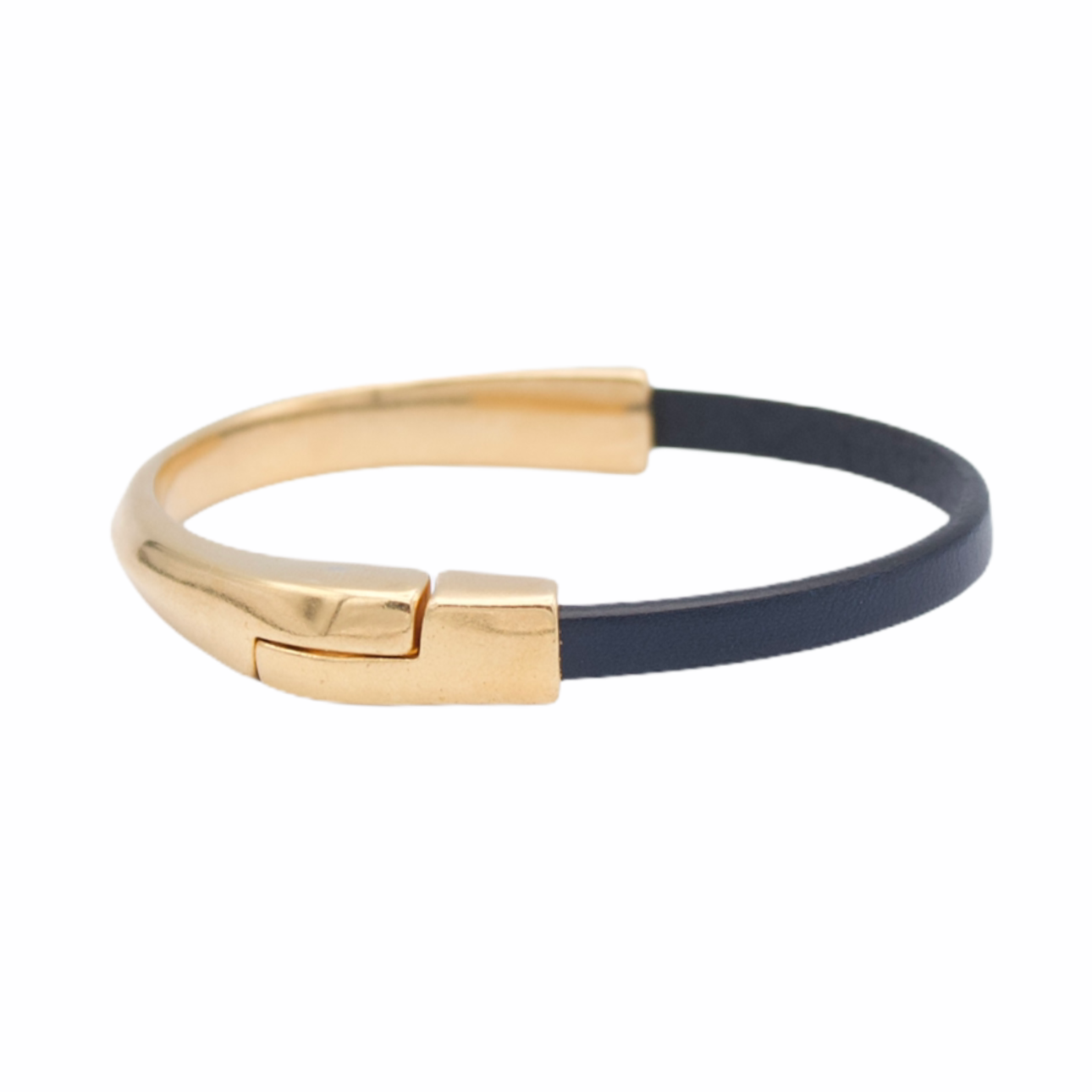 Araracuara - Wholesale Bangle Bracelet - AMACAYACÚ leather bracelet (gold) with magnetic clasp4