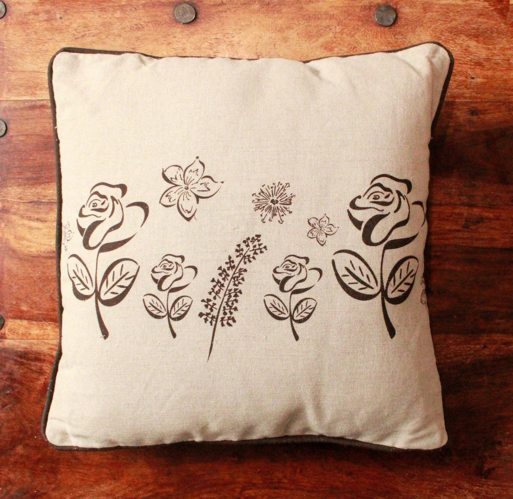 milly sands interiors ltd. – wholesale Throw/decorative pillow – English Heritage Cushion0