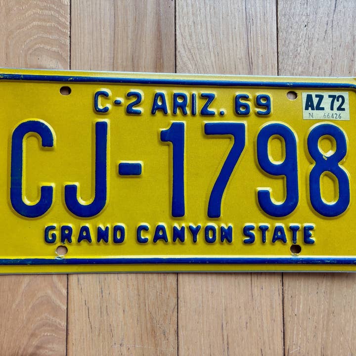 1969 Matrícula Comercial de Arizona - MVD YOM Claro para venta al por mayor de RusticPlates