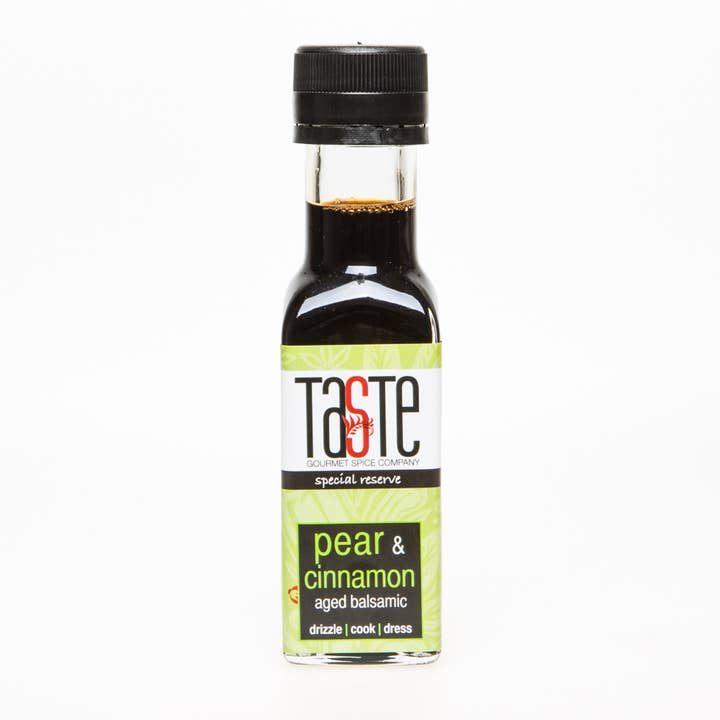 Peer & Cinnamon Aged Balsamico Azijn | Gearomatiseerd, doordrenkt voor wholesale door Taste Gourmet Spice Co