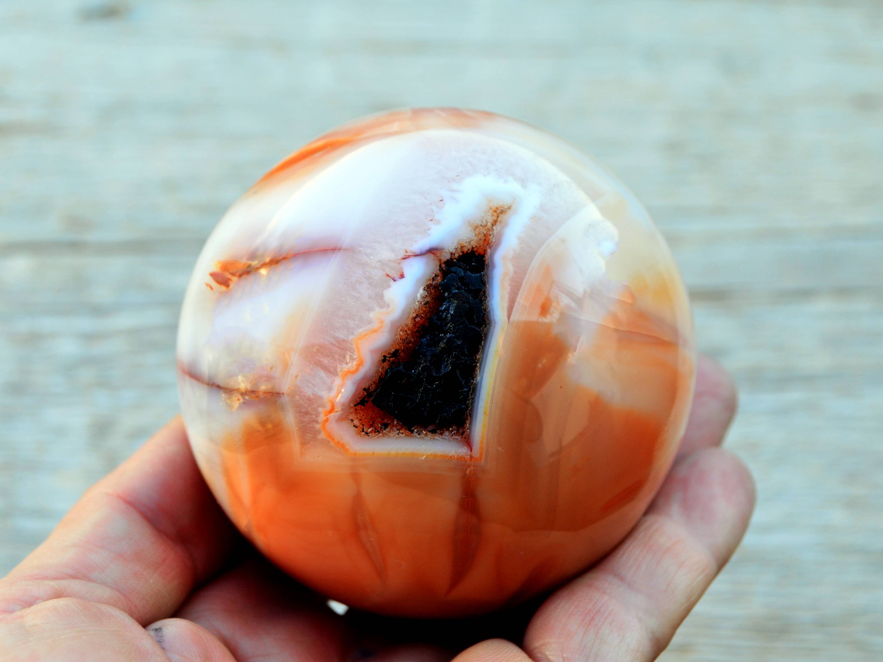 Kaia & Crystals - Wholesale Spirituele steen/kristal - XL Carneool Kristallen Bol (70 mm - 100 mm) - Mineralen Sfeer7