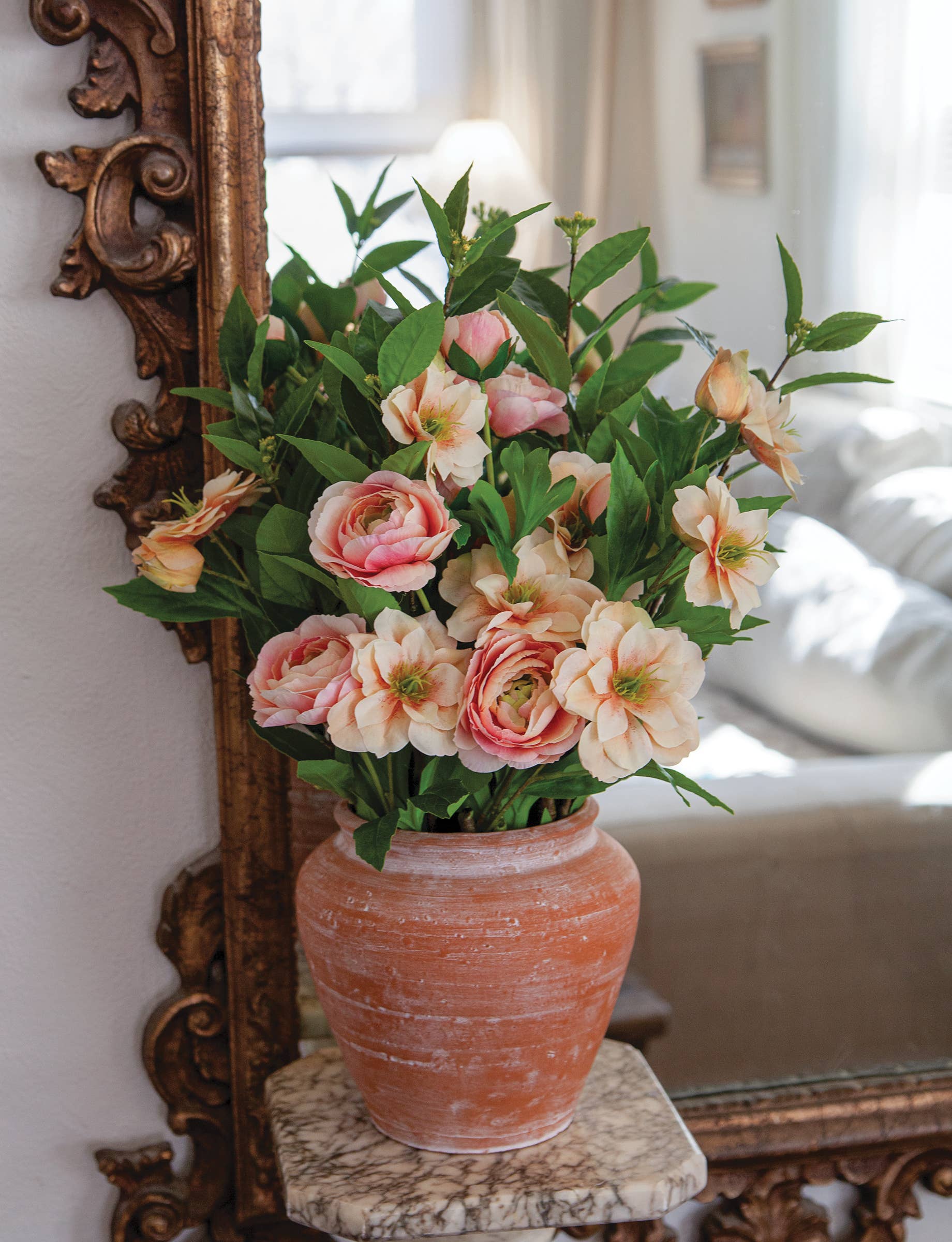 Saybrook Lane - Wholesale Artificial Flowers - Lush Green Laurel Spray - 27.5"H6