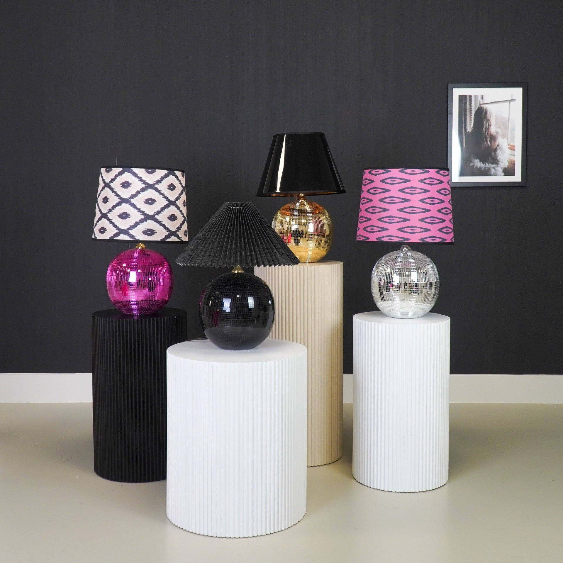 Housevitamin bv - Wholesale Accent/Desk Lamp - Lamp - Table Lamp Disco ball - Glass -Gold - 20x20x20cm1