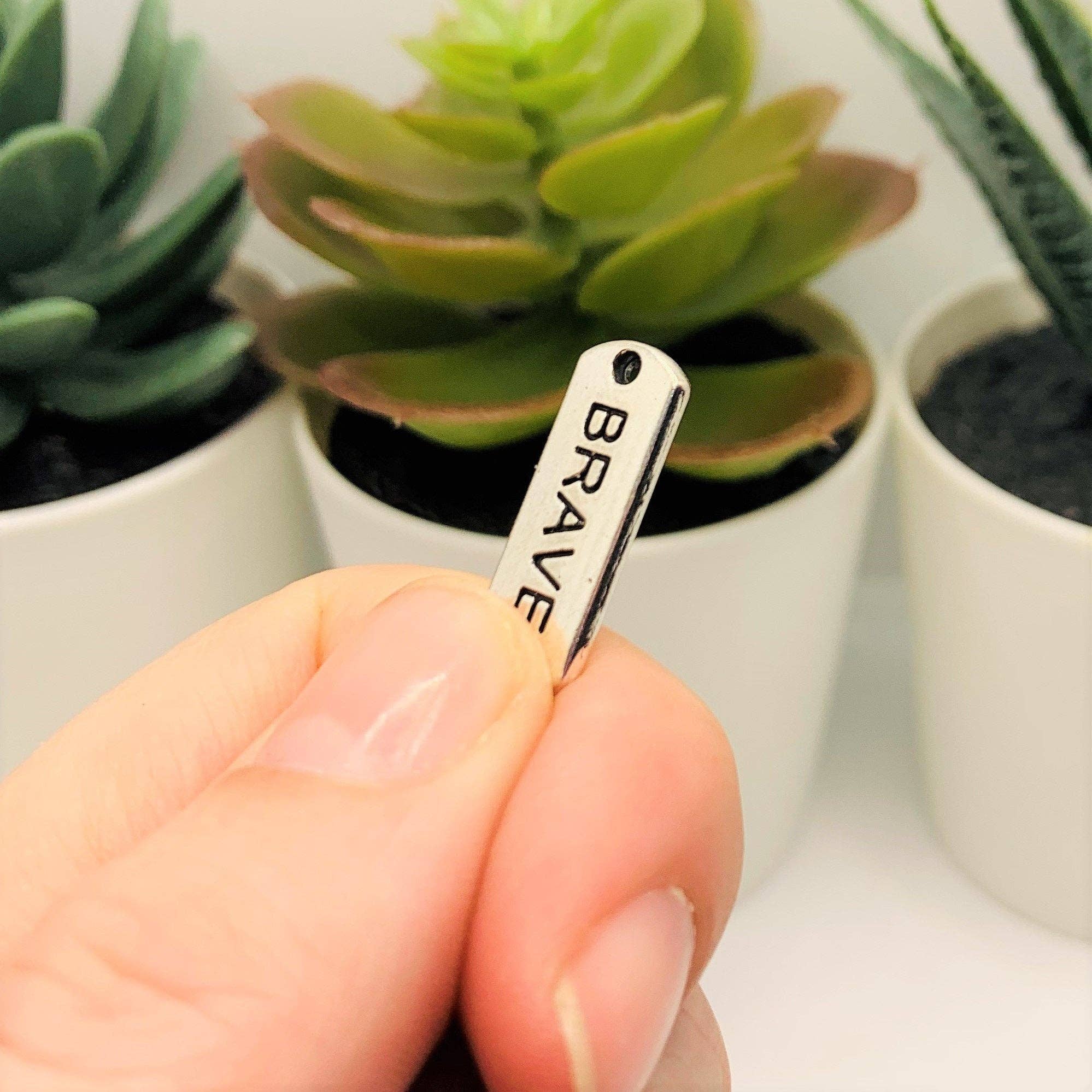 Guerrilla Charm - Wholesale Individual Charm/Pendant - Silver Brave Word Bar Tag Charms, 8x21mm3