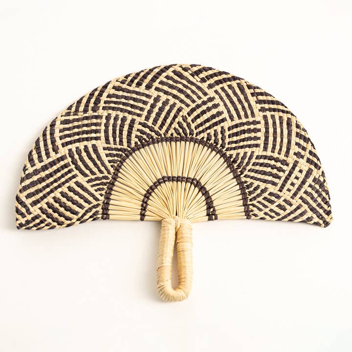 Abanico Toquilla Frilly Natural/Marrón para venta al por mayor de Coro Cora™