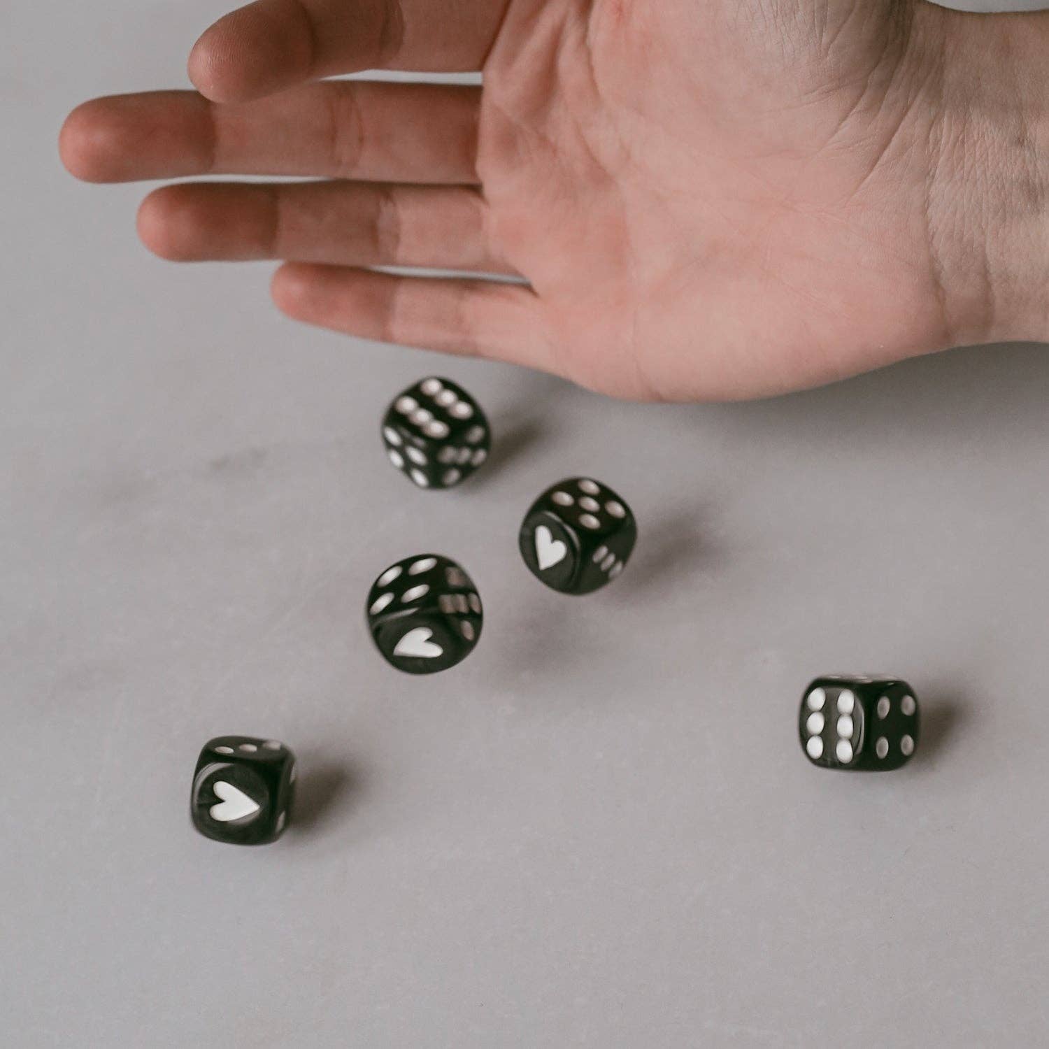 Eulenschnitt – wholesale Dice – Black dice set (VE = 8 sets)7