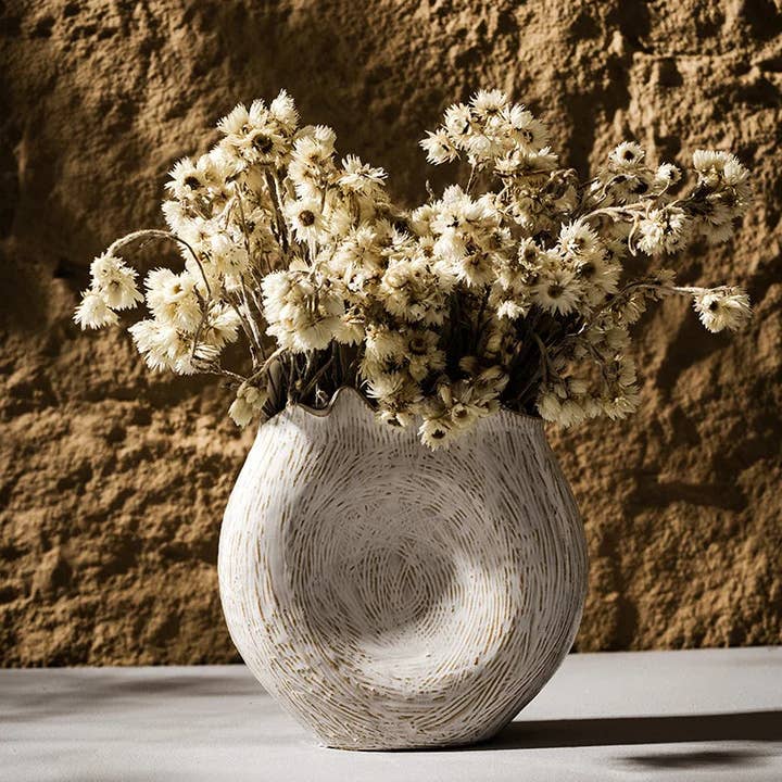 Vaso in Ceramica Geometrico Irregolare | Vasi da Giardino in Ceramica Bianca per la vendita all'ingrosso da parte di Kiyo Home