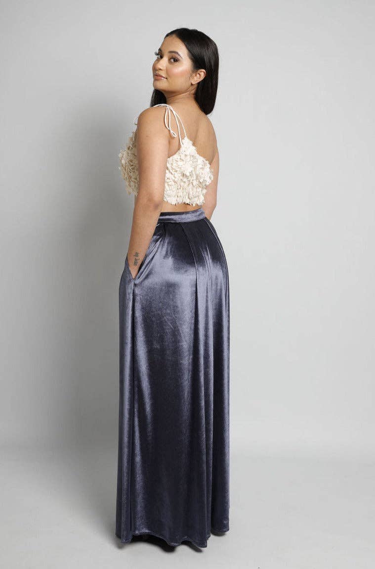 The Naked Laundry – Großhandel Bluse – Damen – Petal One String Lehenga Crop Top in Creme5